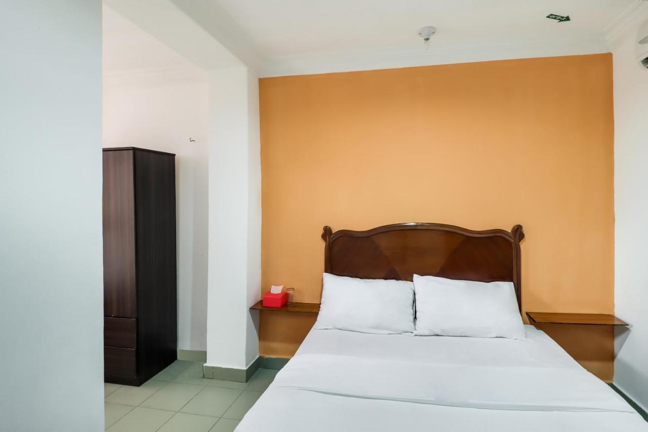 Oyo 89584 Hotel Sahara Kuala Kubu Bharu Room photo