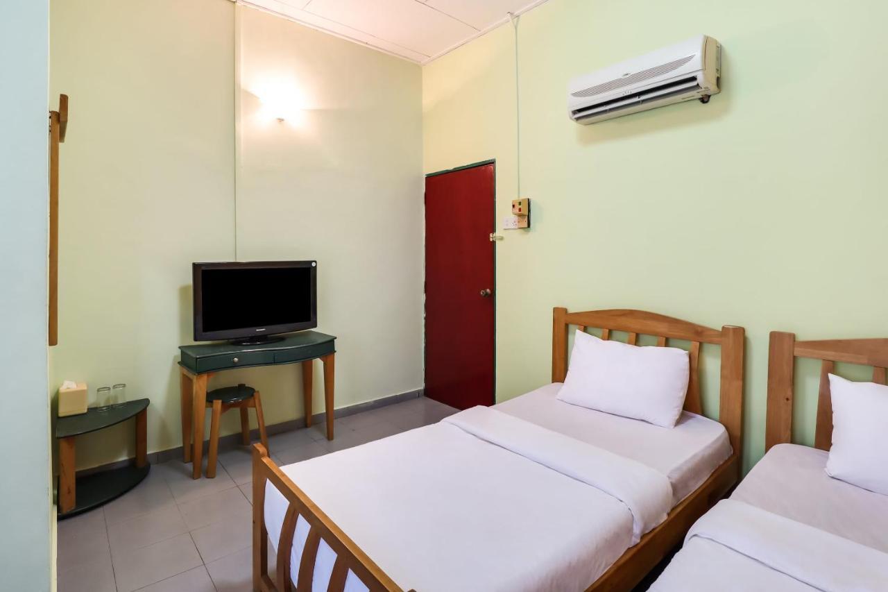 Oyo 89584 Hotel Sahara Kuala Kubu Bharu Exterior photo