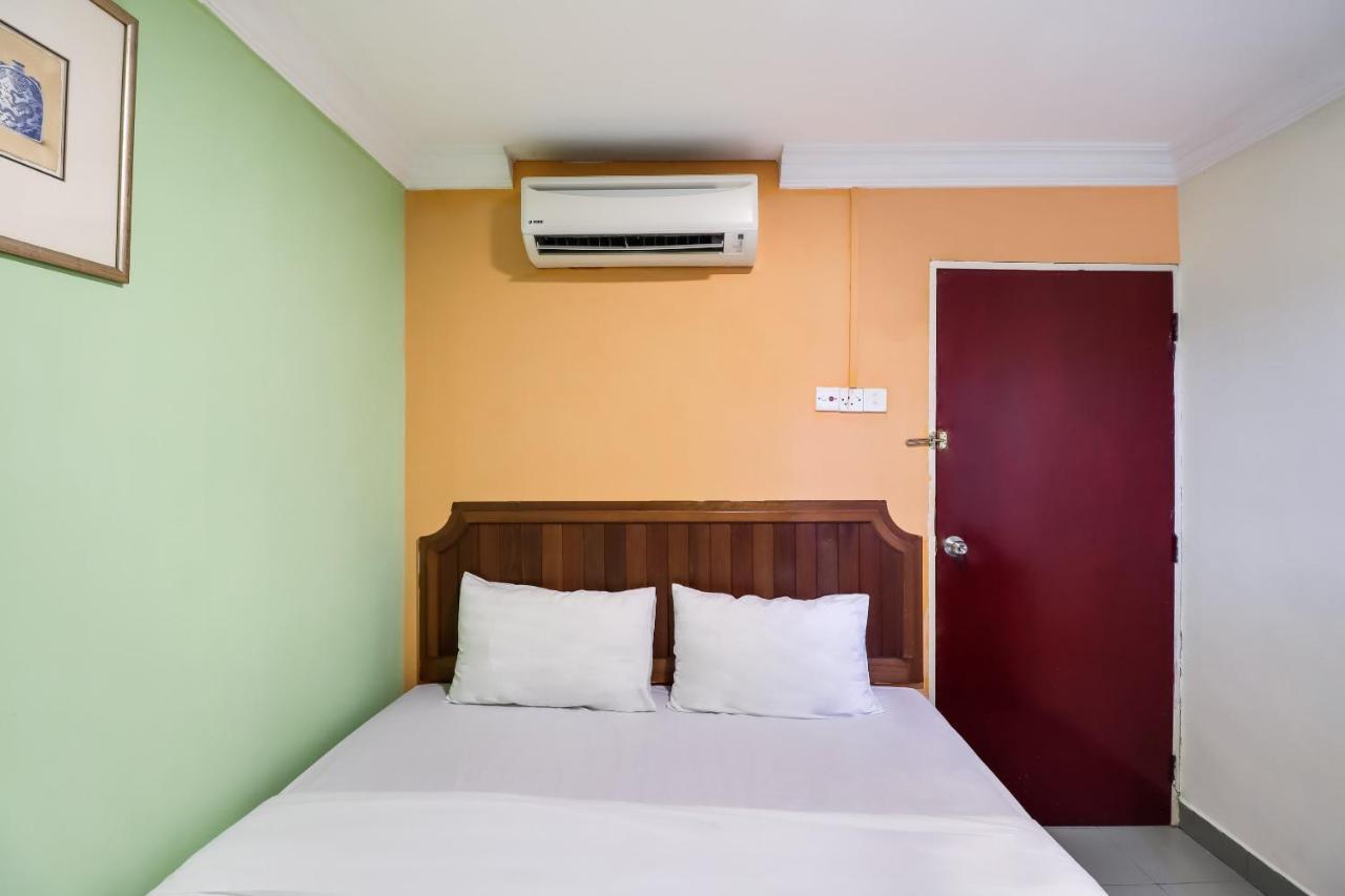 Oyo 89584 Hotel Sahara Kuala Kubu Bharu Exterior photo